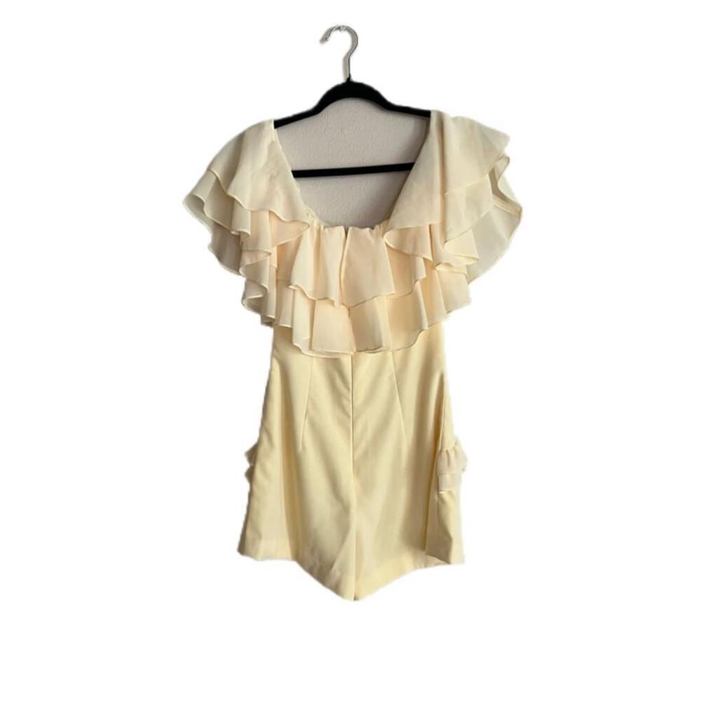 Women's Phoebe Boutique Ivory white Ruffle Romper - Size S